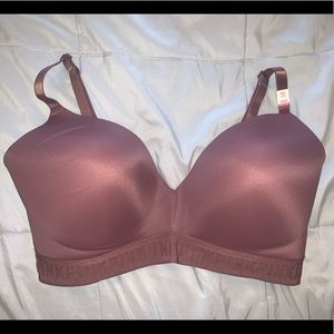 NWT VS Pink Wear Everywhere Bra